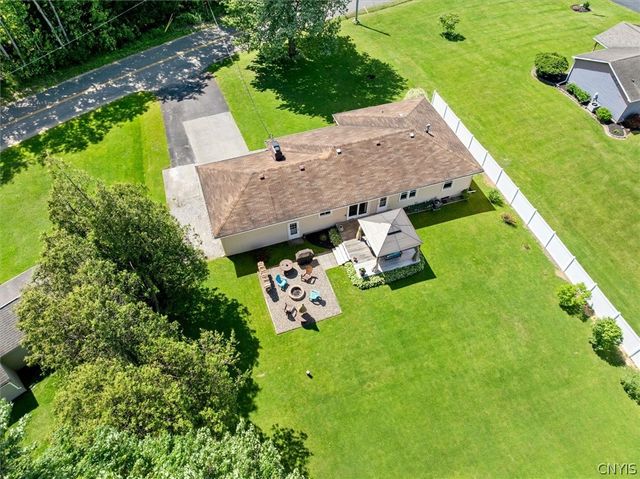 6388 Lower Lawrence Street, Westmoreland, NY 13440