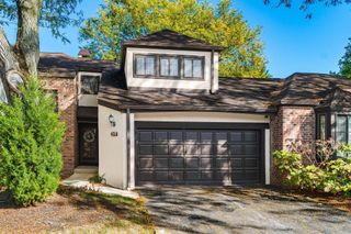 210 Saint Antoine Drive, 25D, Worthington, OH 43085