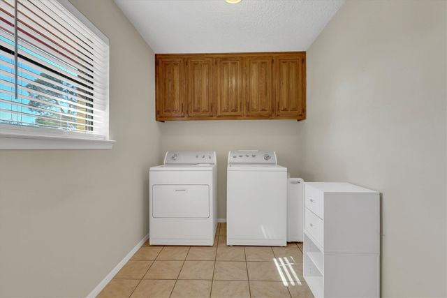 104 Navajo Trail, Gainesville, TX 76240