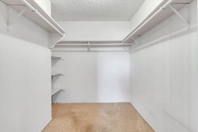 104 Navajo Trail, Gainesville, TX 76240