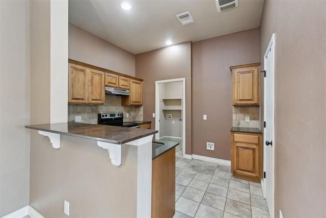 9564 SW 24th Terrace, Oklahoma City, OK 73128