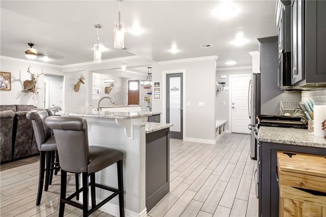 909 Carter Court, Siloam Springs, AR 72761