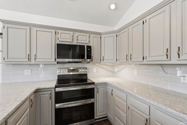 2915 N State Road 827, Angola, IN 46703