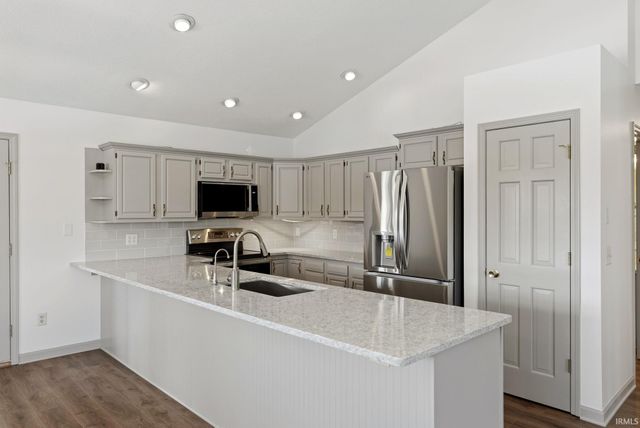 2915 N State Road 827, Angola, IN 46703