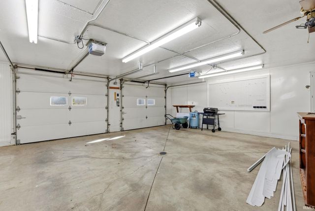 2915 N State Road 827, Angola, IN 46703