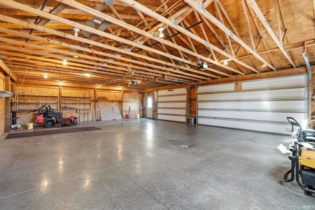 2915 N State Road 827, Angola, IN 46703