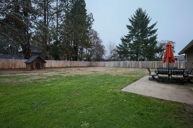 144 SW Susan Lane, Grants Pass, OR 97526