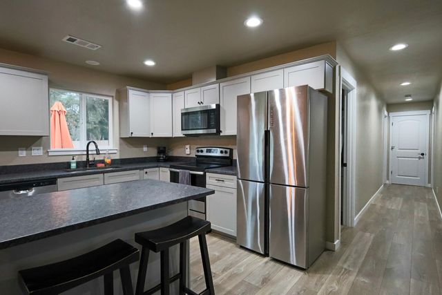 144 SW Susan Lane, Grants Pass, OR 97526