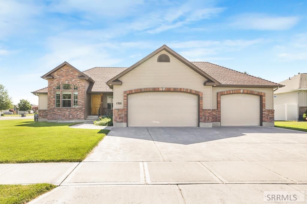 1700 Shady Pine Drive, Idaho Falls, ID 83404