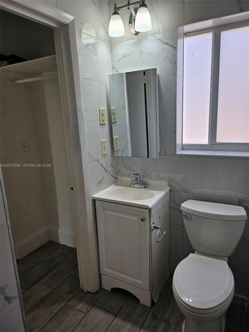 709 NE 4th Court 2, Hallandale Beach, FL 33009