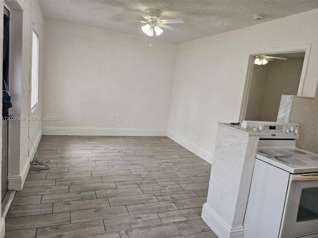 709 NE 4th Court 2, Hallandale Beach, FL 33009