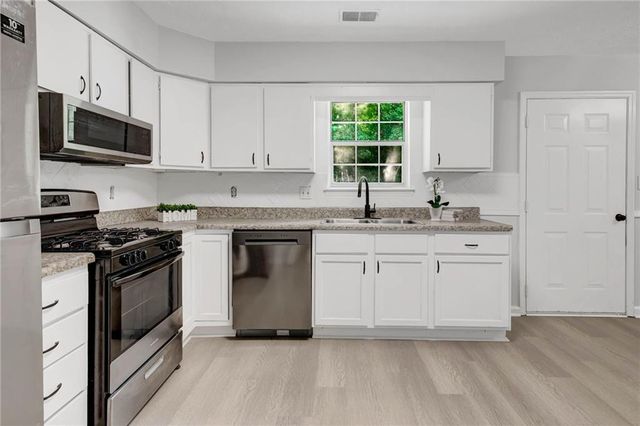 3522 Ten Oaks Court, Powder Springs, GA 30127