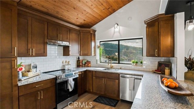 10214 El Dorado Way, Kelseyville, CA 95451