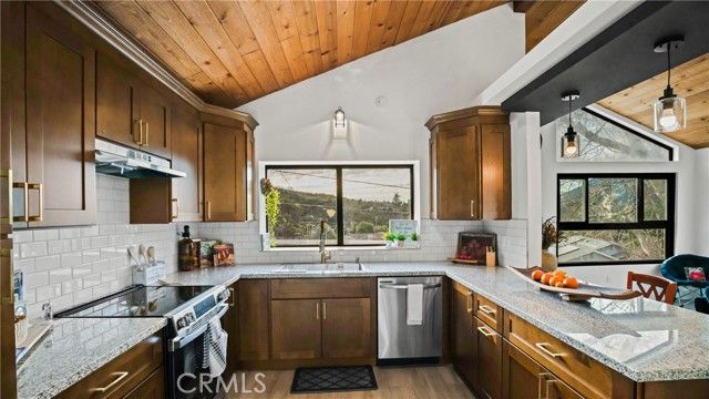 10214 El Dorado Way, Kelseyville, CA 95451