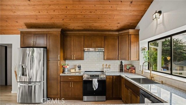 10214 El Dorado Way, Kelseyville, CA 95451