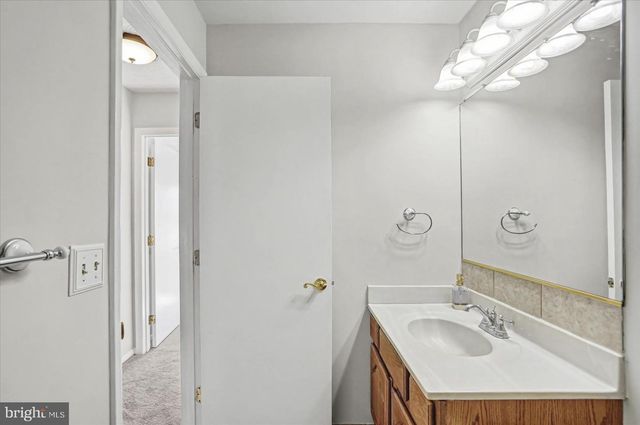 13 DERWOOD CT, Baltimore, MD 21234