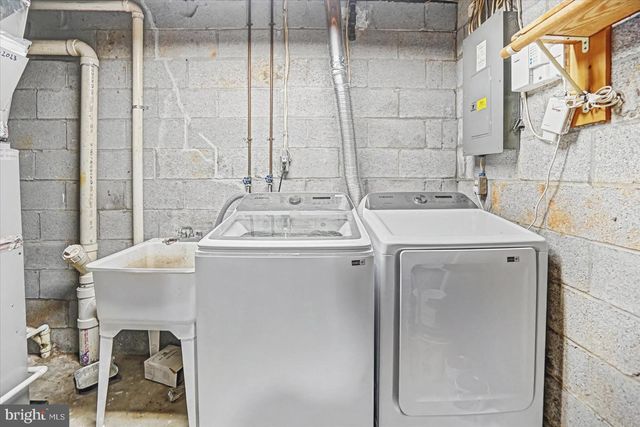 13 DERWOOD CT, Baltimore, MD 21234