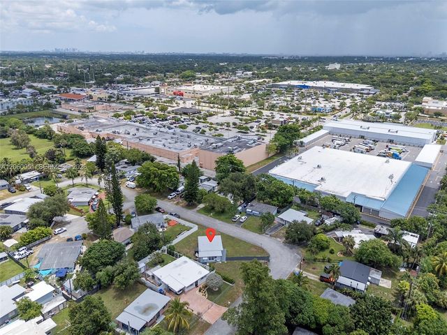 6103 Monroe St, Hollywood, FL 33023