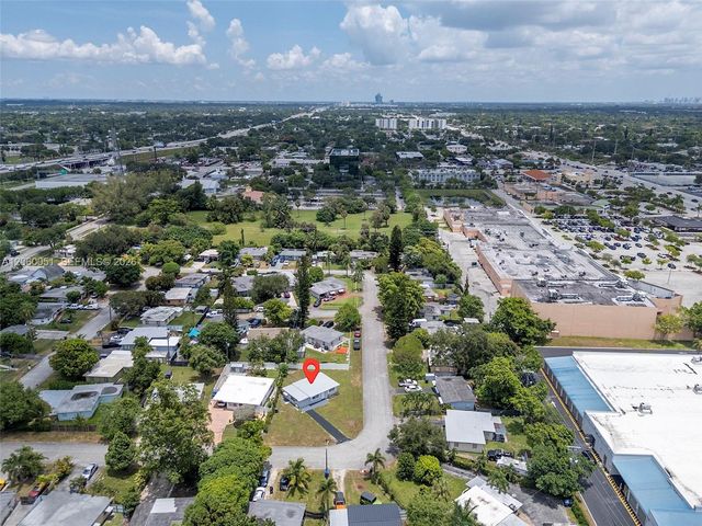 6103 Monroe St, Hollywood, FL 33023