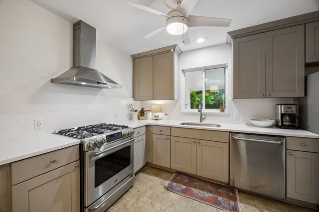 6418 Dunstan Lane, Dallas, TX 75214