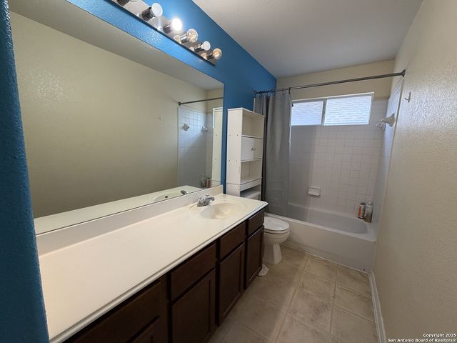 1203 Ganton Ln, San Antonio, TX 78260