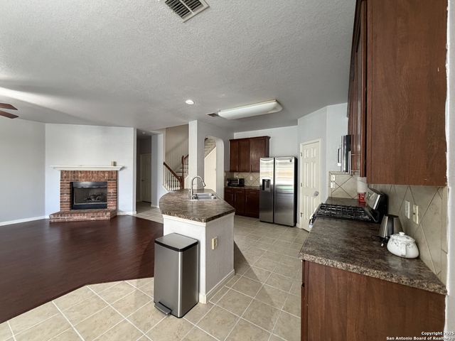 1203 Ganton Ln, San Antonio, TX 78260