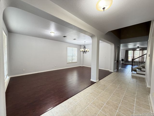 1203 Ganton Ln, San Antonio, TX 78260