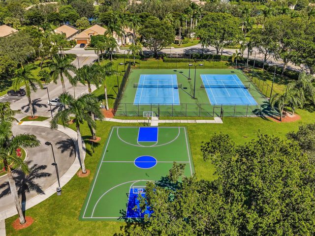 9695 Porta Leona Lane, Boynton Beach, FL 33472
