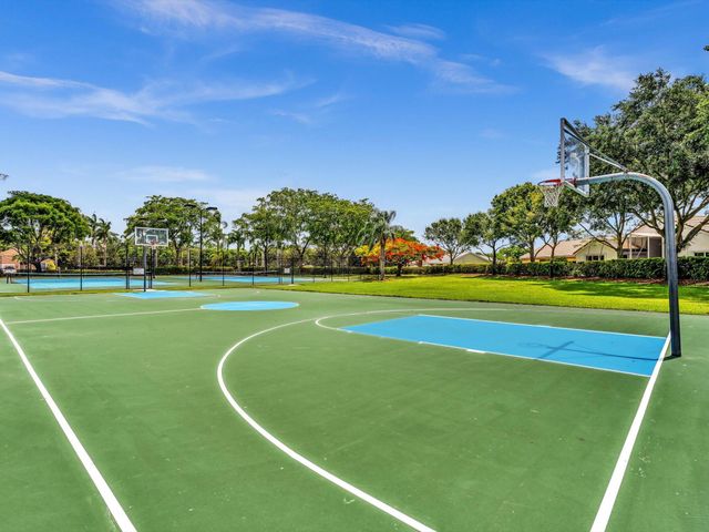 9695 Porta Leona Lane, Boynton Beach, FL 33472