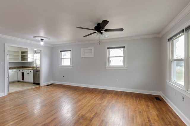 1212 N Spring St, Murfreesboro, TN 37130