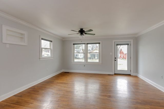 1212 N Spring St, Murfreesboro, TN 37130