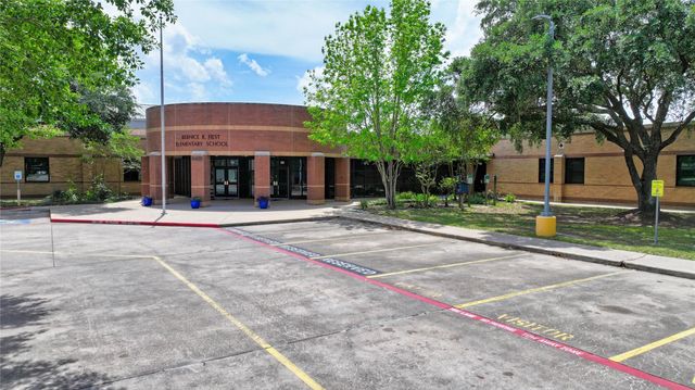 16106 Golden Sands Drive, Houston, TX 77095