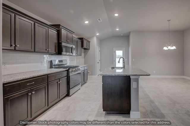 1009 W Pebblebrooke Drive, Ozark, MO 65721