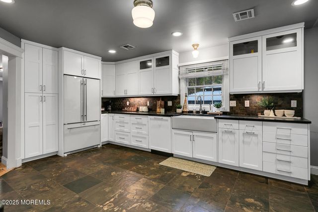 234 Borden Road, Middletown, NJ 07748