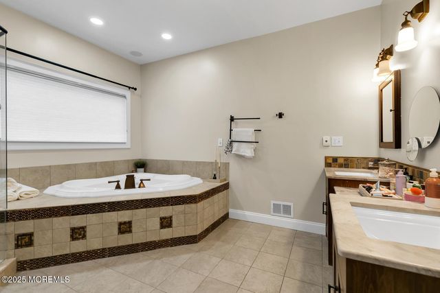 234 Borden Road, Middletown, NJ 07748