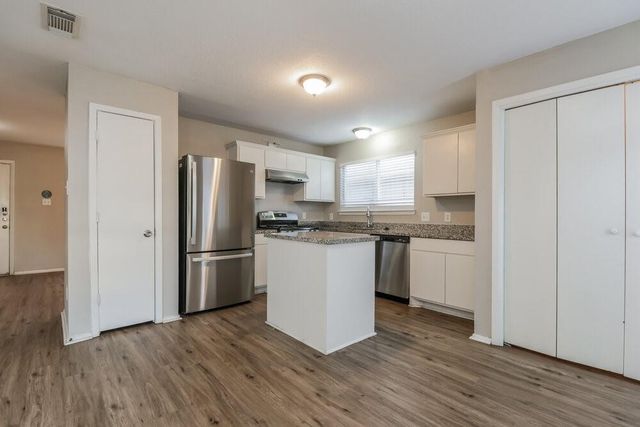 1139 Verde Trails Drive, Houston, TX 77073
