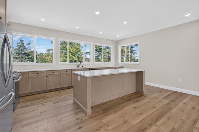 5 Ridge Road, Newton, NH 03858