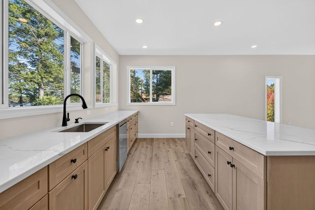 5 Ridge Road, Newton, NH 03858