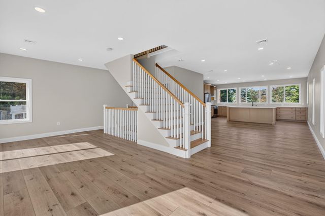 5 Ridge Road, Newton, NH 03858
