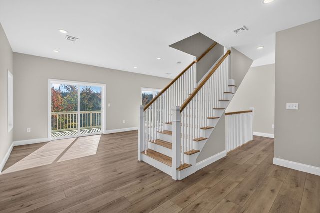 5 Ridge Road, Newton, NH 03858