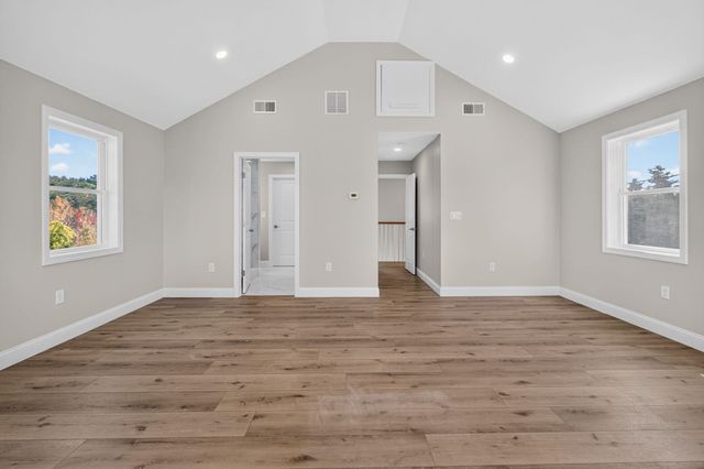5 Ridge Road, Newton, NH 03858