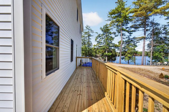 5 Ridge Road, Newton, NH 03858