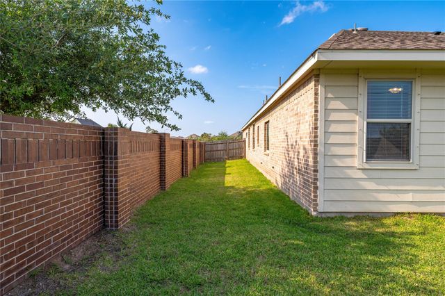 7802 Bellwick Court, Pasadena, TX 77505