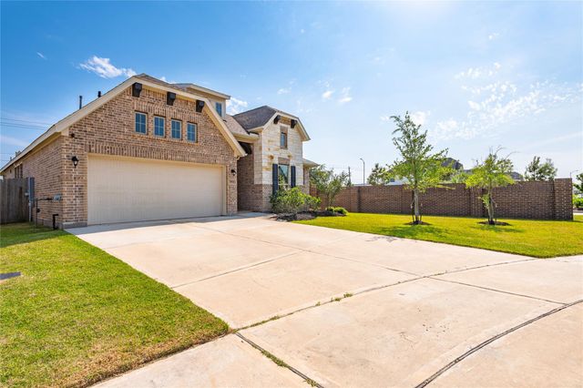7802 Bellwick Court, Pasadena, TX 77505
