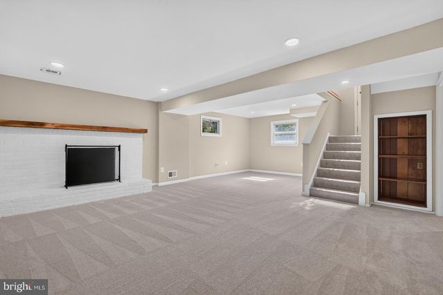204 ROLLING RD, Gaithersburg, MD 20877