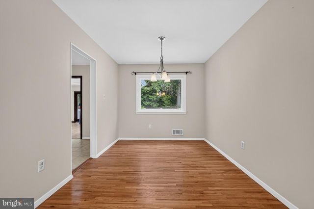204 ROLLING RD, Gaithersburg, MD 20877