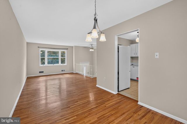 204 ROLLING RD, Gaithersburg, MD 20877