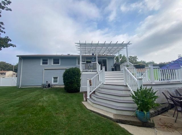 7 Cleveland Road, Peabody, MA 01960