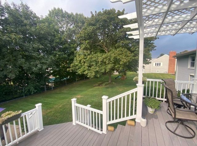 7 Cleveland Road, Peabody, MA 01960