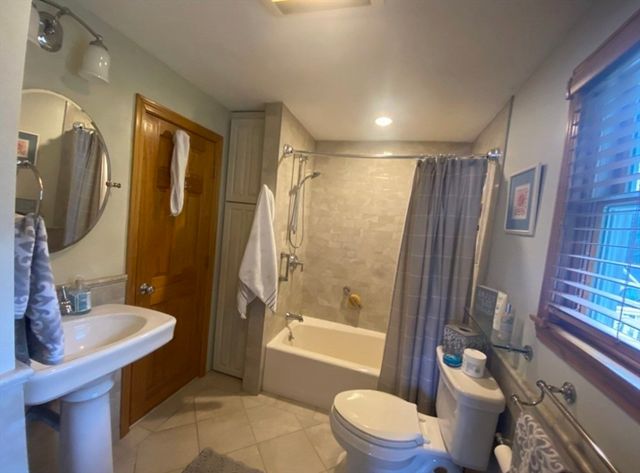 7 Cleveland Road, Peabody, MA 01960